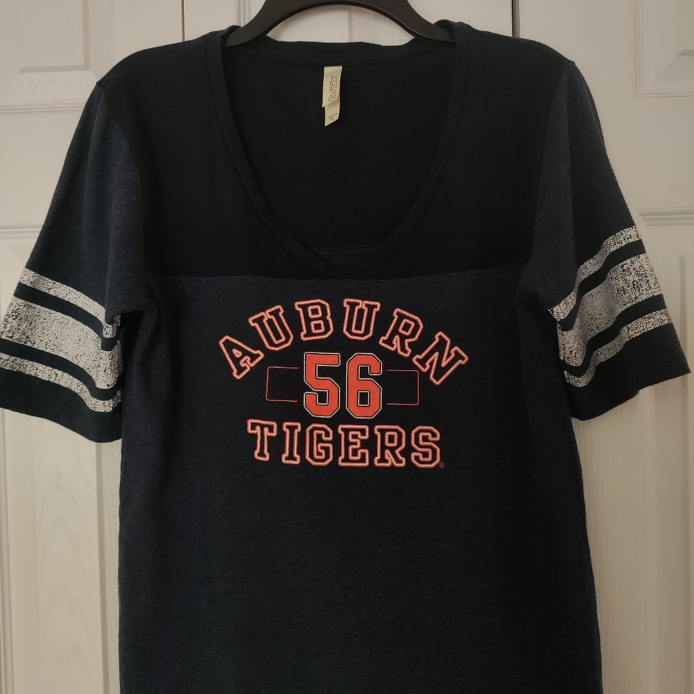 Auburn Tigers Women XL Slim Fit Jersey T-shirt Football V-neck - Picture 3 of 10